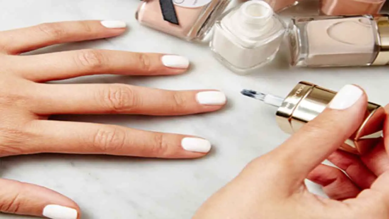 Application And Usage Tips For Iglow Nail Polish