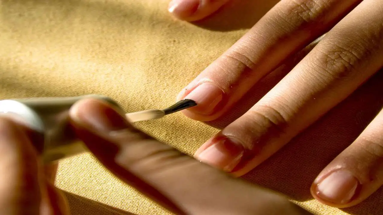 Benefits Of Applying Nail Hardener As A Basecoat