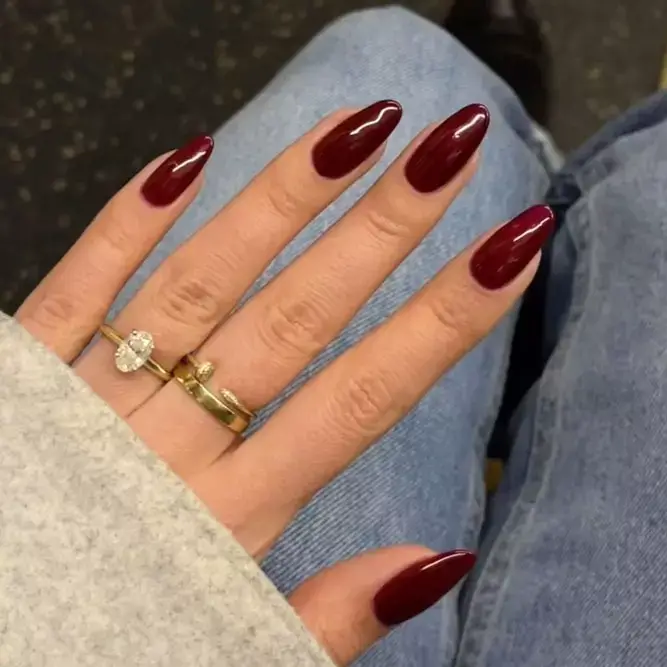 Burgundy Autumn Nails