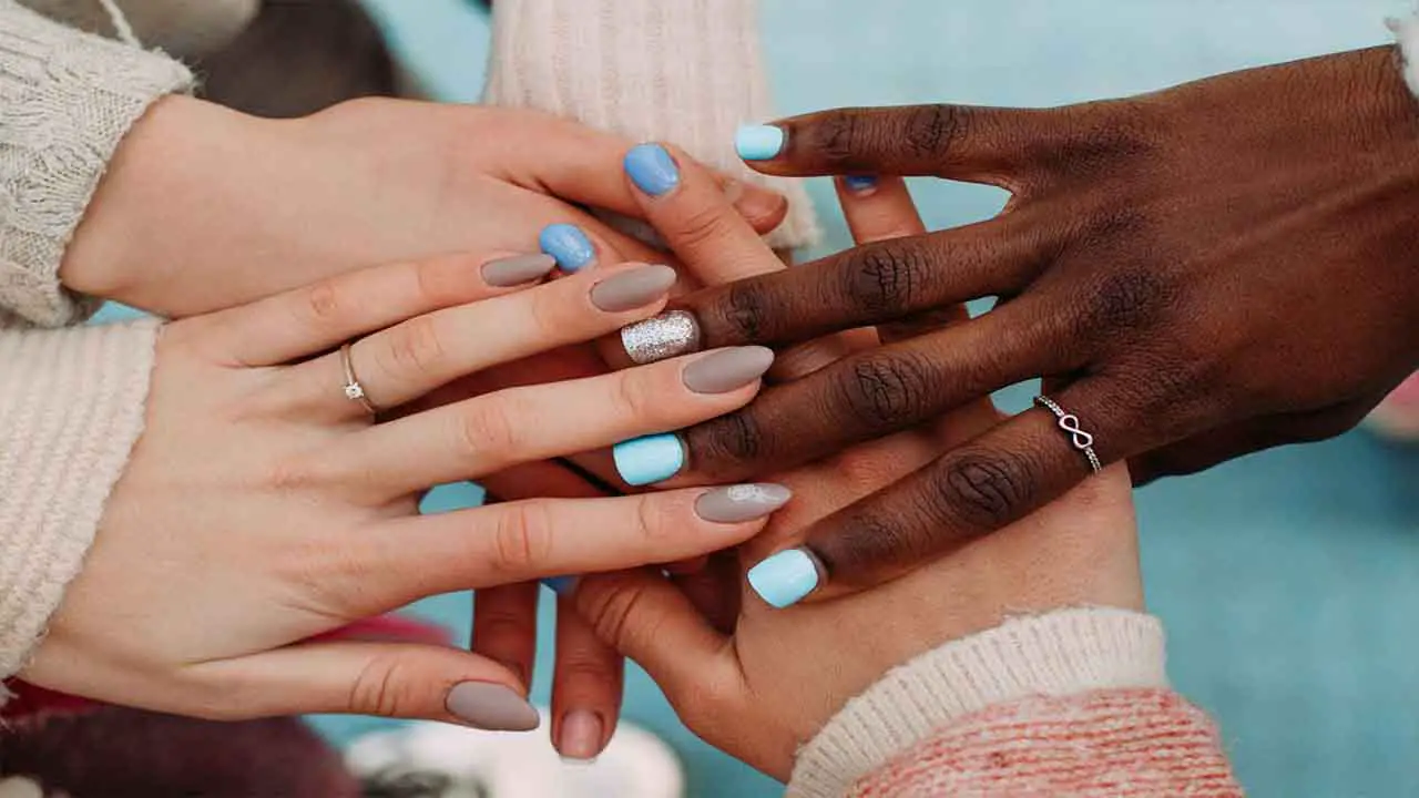 Choosing Nail Polish Based On Skin Tone