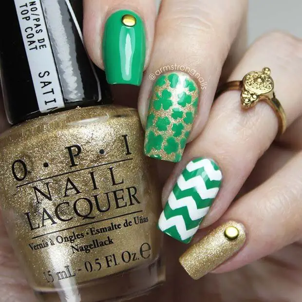 Green And Gold St Patrick’s Day Nails