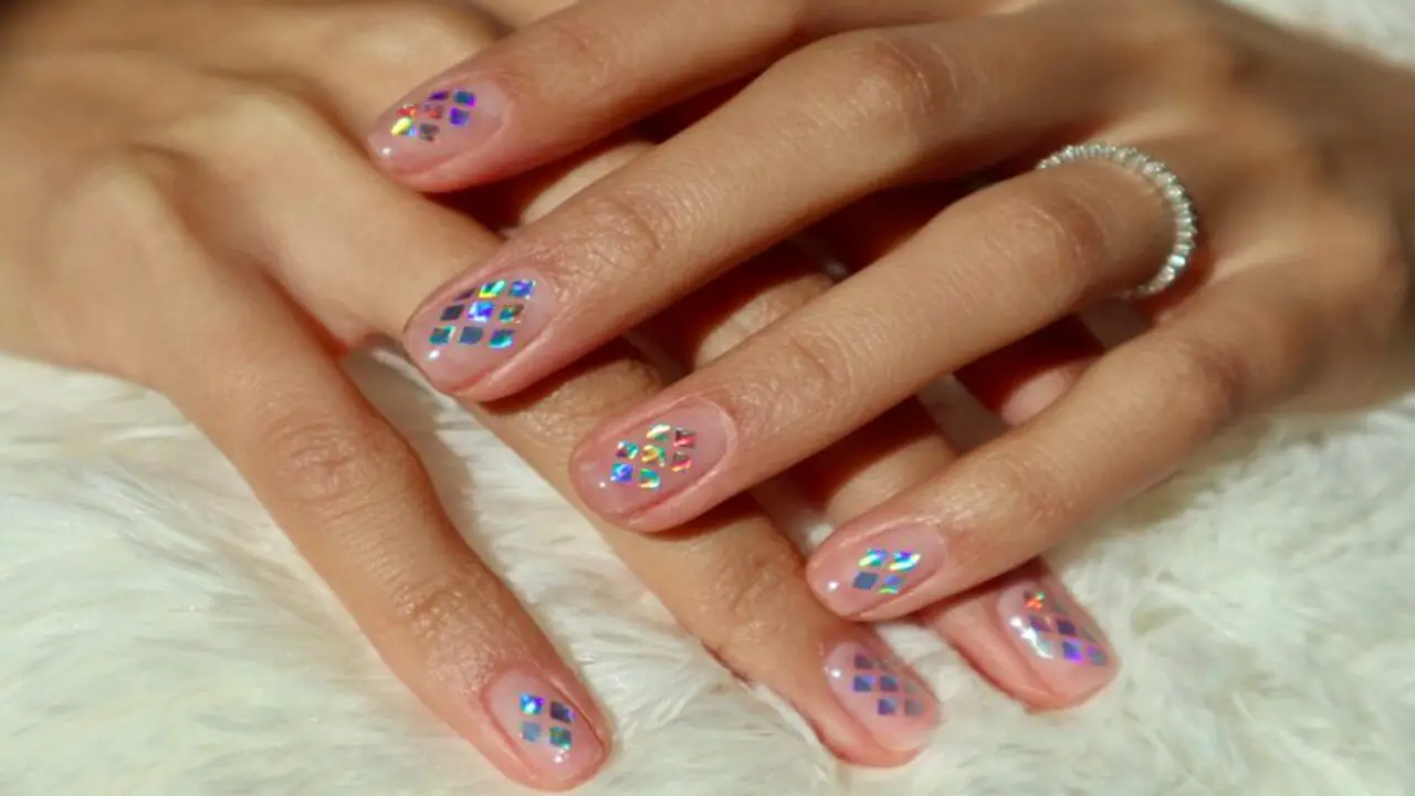 How Nail Wraps Work