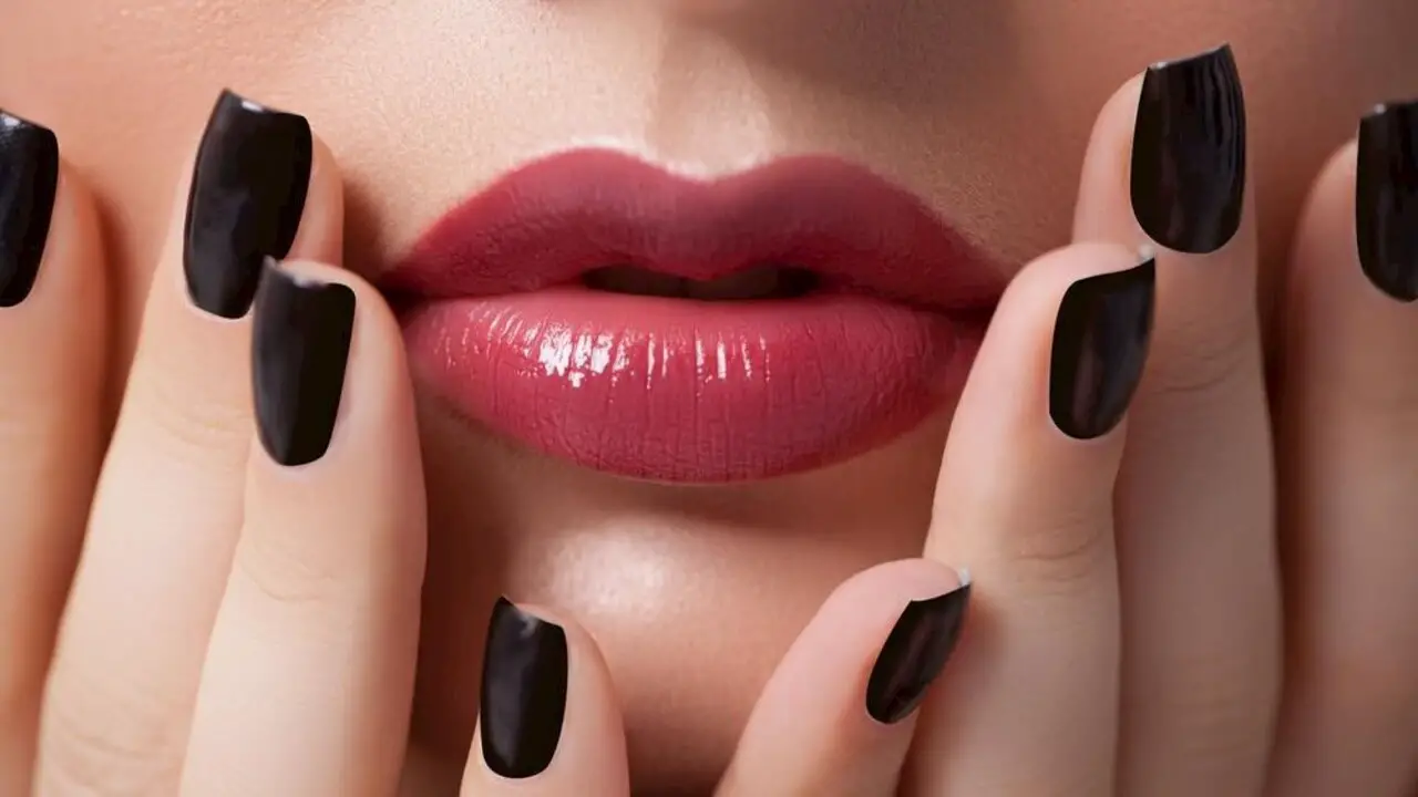 How To Wear Black Nail Polish Without Looking Goth: 10 Quick Reasons