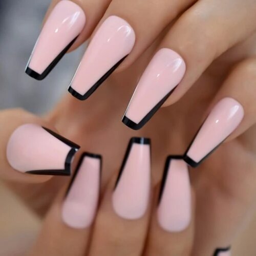 Light Pink Nails With Black Outline