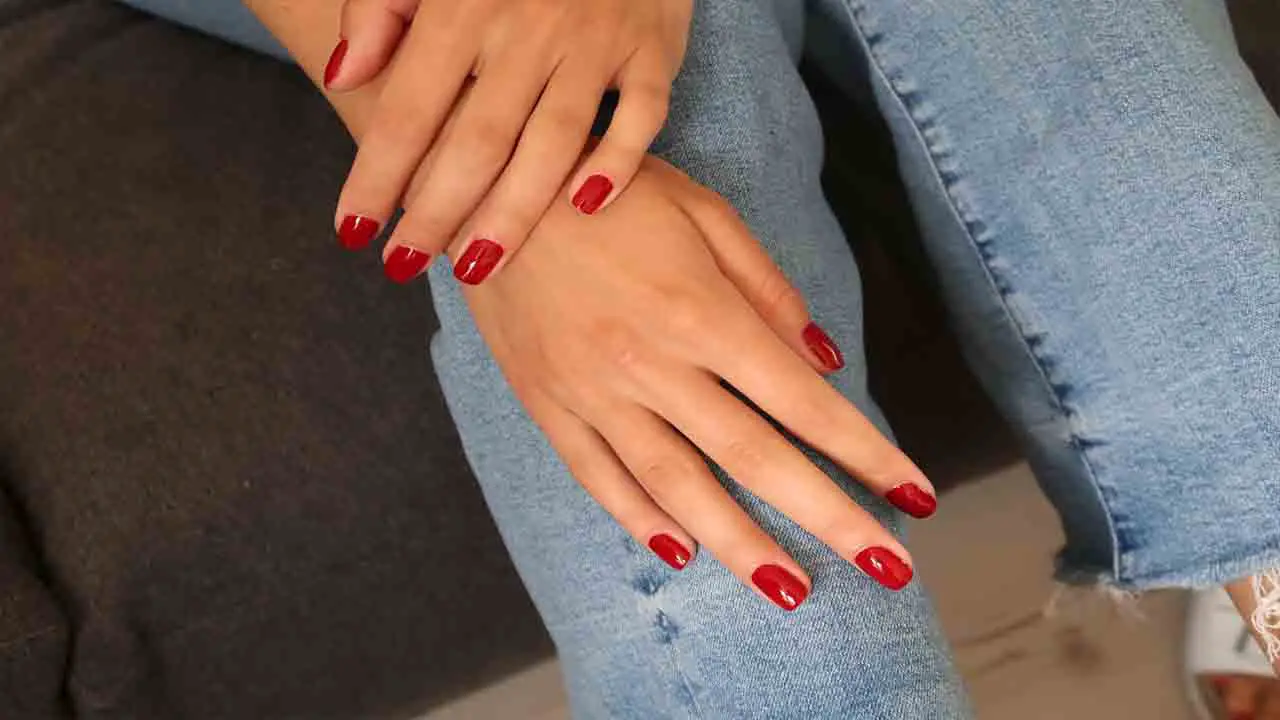 Maintaining The Longevity Of Your Shellac Manicure