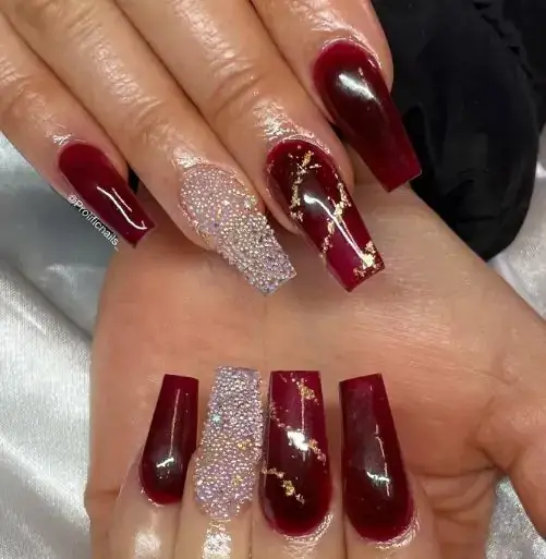 Sugar Accent Maroon And Gold Design