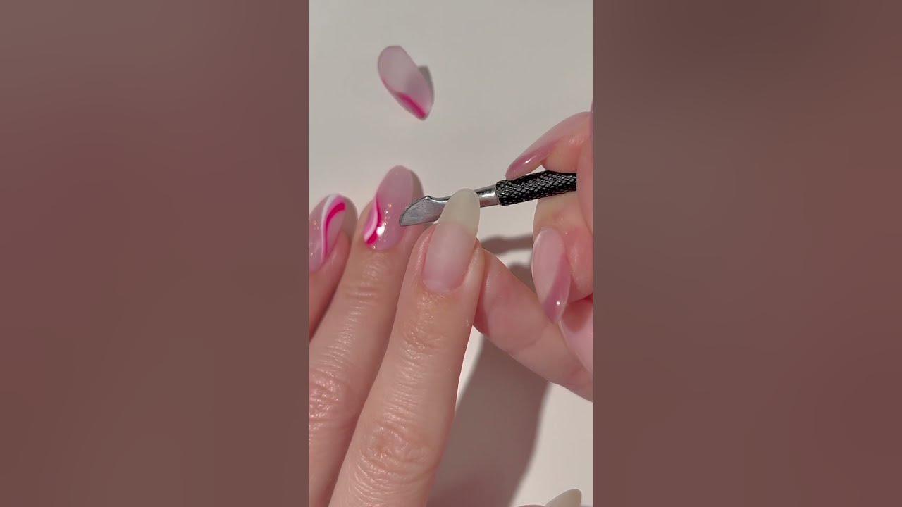 Tips And Tricks For Safe And Effective Gel Nail Polish Removal