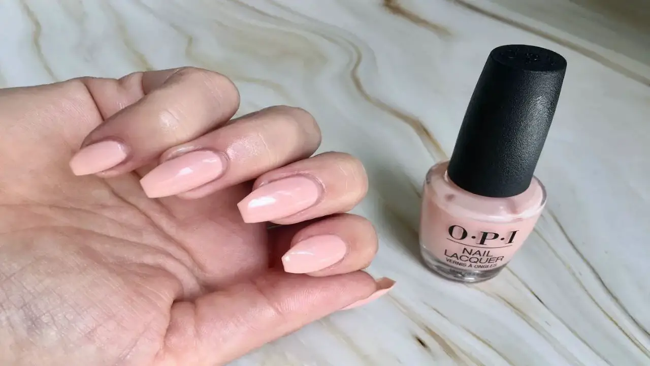 Tips For Maintaining Your Manicure With OPI Gel Nail Polish