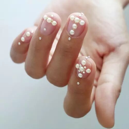 Luxury Nails Decorated With Tender Pearls