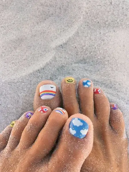 Summer Toe Nails