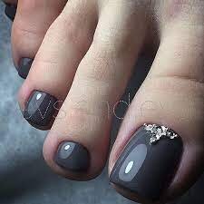 Gray-Toe-Nail-Colors-4