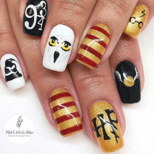 9-¾-Platform-Harry-Potter-Nail-Designs-2