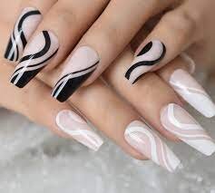 Abstract-Black-and-White-Manicure-8