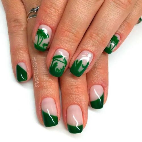 Abstract-Christmas-Nails-1