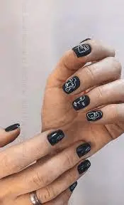 Abstract-Matte-Black-Nails-4.jpg