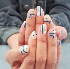 Abstract-Nails-Art-With-Cute-Details-2
