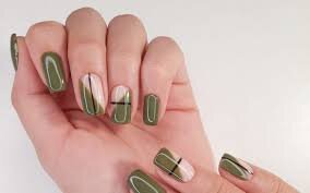 Abstract-Short-Acrylic-Nails-6