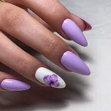 Accent-Nails-–-Use-Another-Color-to-Accentuate-the-Ring-Finger-3