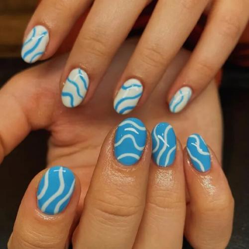 Acrylic-Swirls-Nails-3