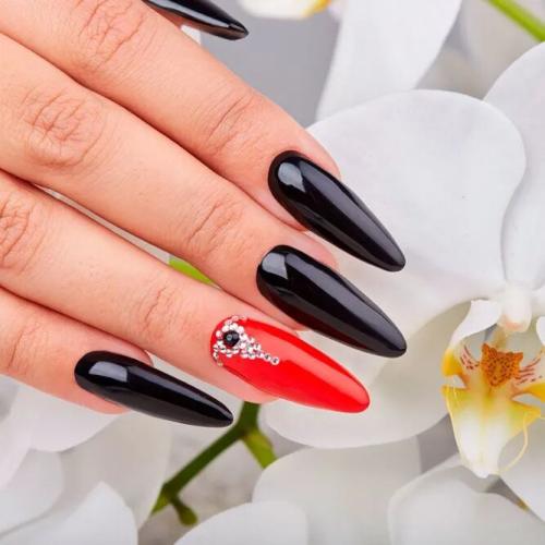 Almond-Nails-With-Rhinestones-And-Studs-2