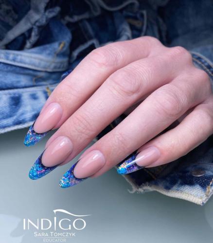 Almond-Nails-with-Galaxy-Tips-2