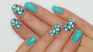 Always-Popular-–-Geometric-Nails-10