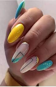 Always-Popular-–-Geometric-Nails-8
