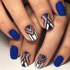 Amazing-Geometric-Pattern-for-Classy-Nails-5