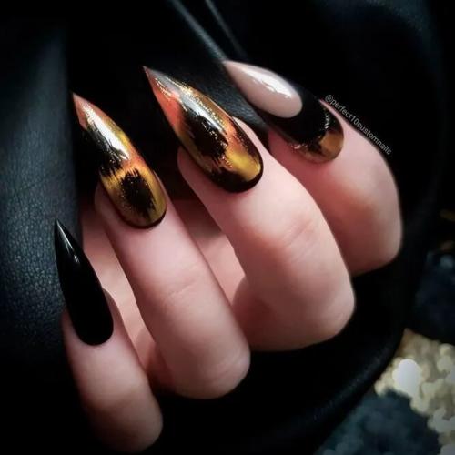 Animal-Print-On-Long-Nails-1