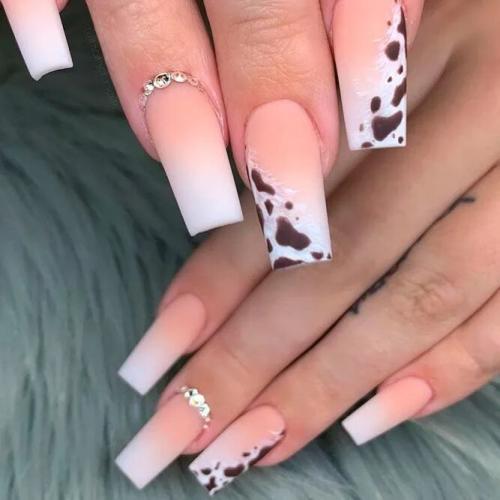 Animal-Print-On-Long-Nails-2