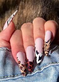 Animal-Print-On-Long-Nails-4