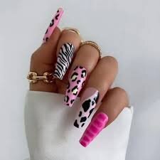 Animal-Print-On-Long-Nails-9