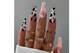 Animal-Print-On-Your-Nails-For-a-Modern-Woman-2