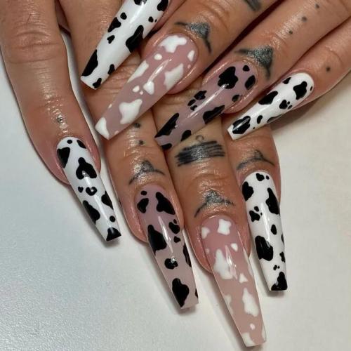 Animal-Print-on-White-and-Black-Nail-Designs-2