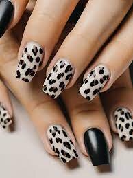 Animal-Print-on-White-and-Black-Nail-Designs-7