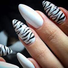 Animal-Print-on-White-and-Black-Nail-Designs-8