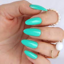 Aqua-Green-Almond-Nails-4