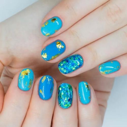 Aqua-Nails-Designs-with-Foil-1