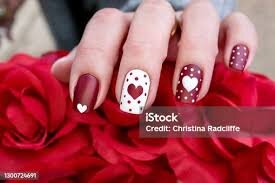 Art-with-Studs-Valentines-Day-Nails-5