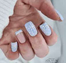 Baby-Blue-Christmas-Nails-5