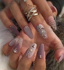 Beautiful-Nails-With-Royal-Rhinestones-2