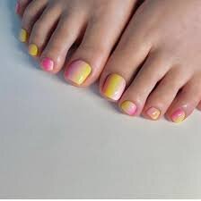 Beauty-Ombre-Toe-Nails-8