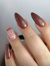 Beige-And-Cognac-Almond-Shaped-Nails-4