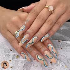 Beige-and-White-Line-Nail-Art-5