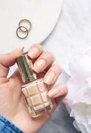 Best-Nude-Color-Nails-For-Your-Skin-Tone-10