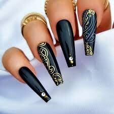 Black-And-Gold-Long-Nail-Art-6