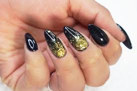 Black-And-Gold-Mix-4