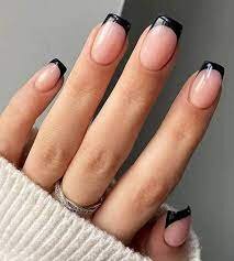 Black-French-Tip-Nails-3 (1)