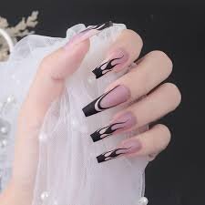 Black-Matte-Coffin-Nails-6