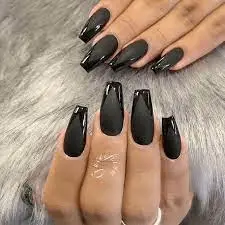 Black-Matte-Nails-with-Gloss-4.jpg